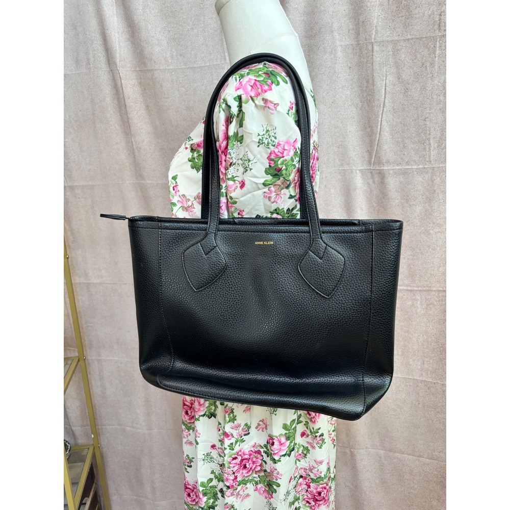 Anne Klein Black Pebbled Tote Bag Gold Lion Logo Triple Compartment Shoulder Bag